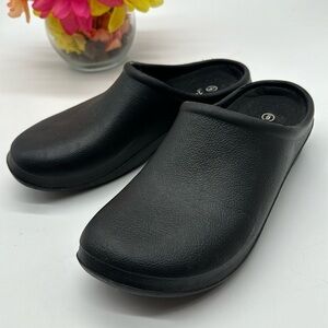 Western Chief Black Plastic Slip On Waterproof Clogs Size 6 CM6810